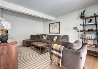 Photo 18: 71 Woodmont Crescent SW in Calgary: Woodbine Detached for sale : MLS®# A2035806