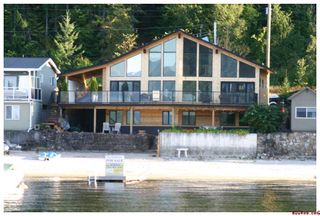 Photo 1: #5; 1249 Bernie Road in Sicamous: Waterfront House for sale : MLS®# 10014956