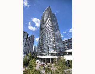Photo 1: 2202 928 BEATTY Street in Vancouver: Downtown VW Condo for sale in "THE MAX" (Vancouver West)  : MLS®# V778385