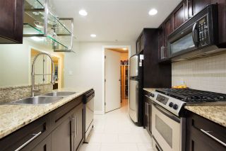 Photo 5: 102 550 PACIFIC Street in Vancouver: Yaletown Condo for sale in "AQUA AT THE PARK" (Vancouver West)  : MLS®# R2221945