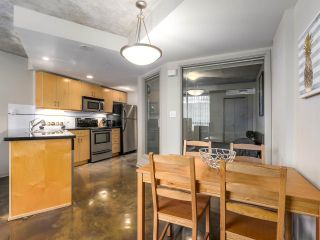Photo 4: 905 STATION Street in Vancouver: Mount Pleasant VE Condo for sale in "LEFT BANK" (Vancouver East)  : MLS®# R2207266