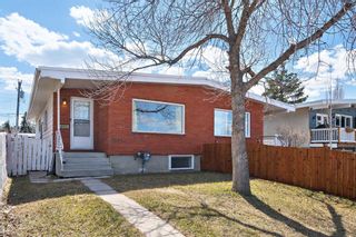 Photo 2: 7121 37 Avenue NW in Calgary: Bowness Semi Detached (Half Duplex) for sale : MLS®# A2124752