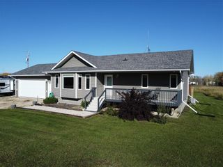 Photo 1: 41015 69 Road in Beausejour: R03 Residential for sale : MLS®# 202330063
