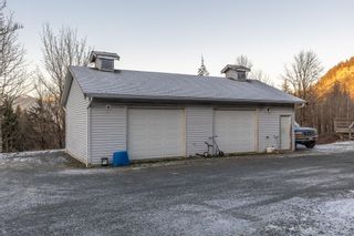 Photo 4: 6226 DUNKERLEY Road in Abbotsford: Sumas Mountain House for sale in "SUMAS MOUNTAIN" : MLS®# R2841592