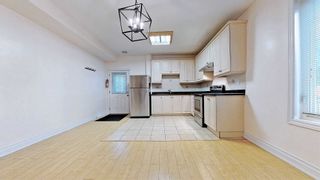 Photo 2: Main 479 Westmount Avenue in Toronto: Oakwood-Vaughan House (Apartment) for lease (Toronto C03)  : MLS®# C5445877