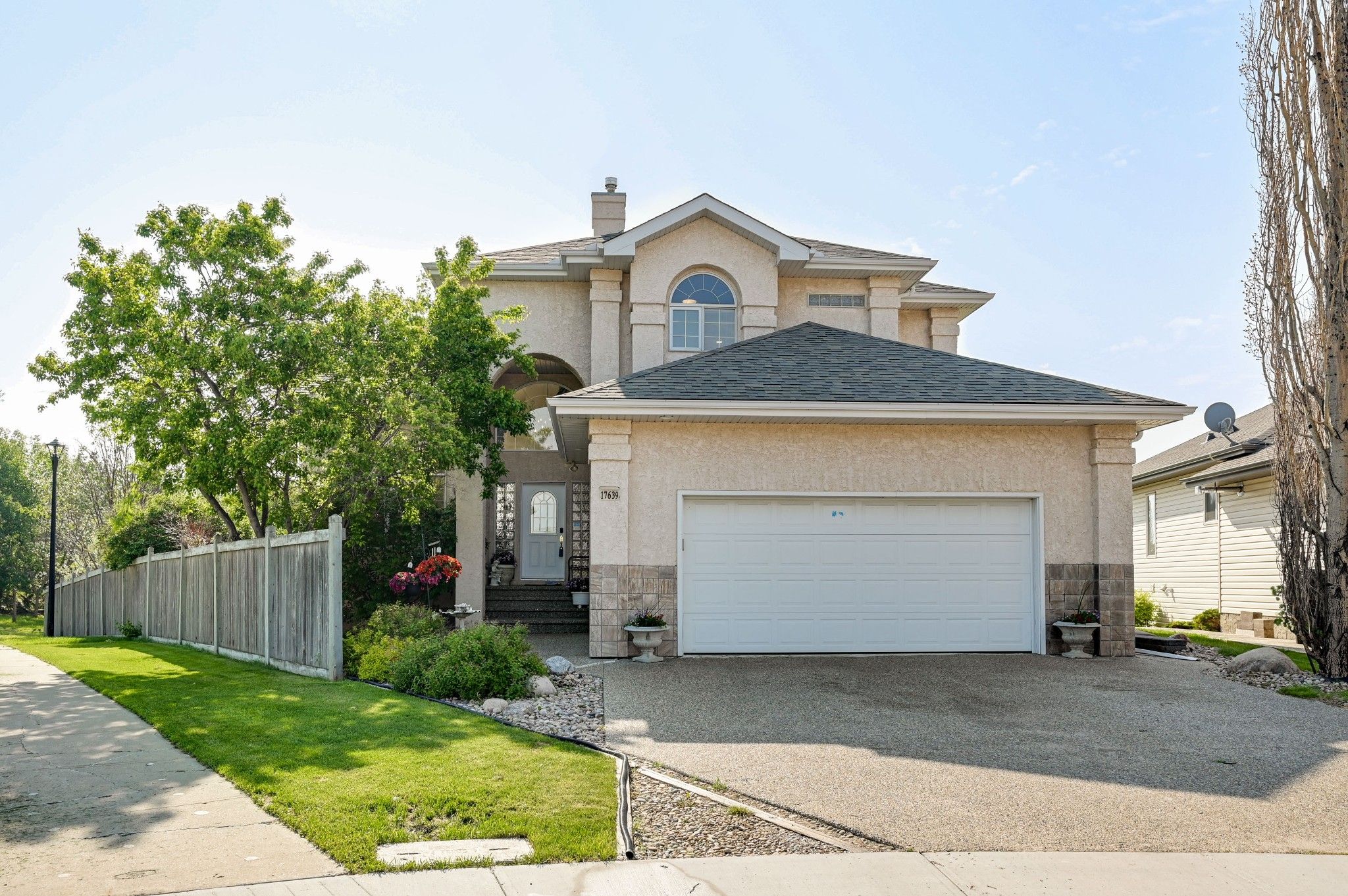 Main Photo: 17639 103 street: Edmonton House for sale : MLS®# E4300543