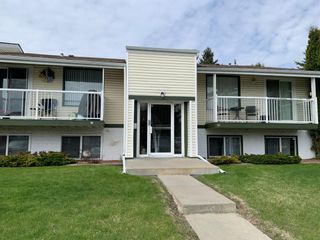 Main Photo: 28 11 Stanton Street: Red Deer Apartment for sale : MLS®# A2135305