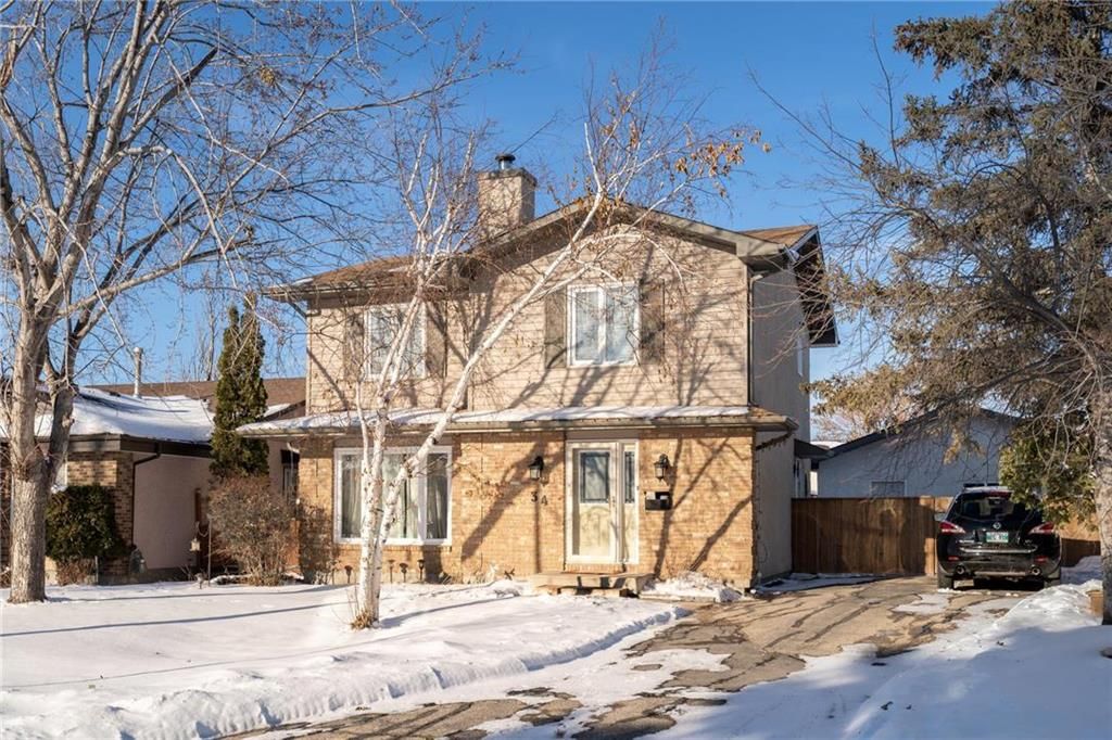 Main Photo: 34 Malibu Road in Winnipeg: Garden Grove Residential for sale (4K)  : MLS®# 202227234