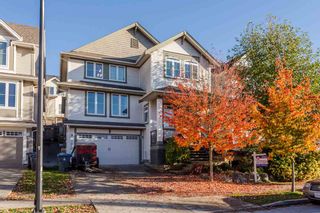 Photo 1: 7052 178 Street in Surrey: Cloverdale BC House for sale in "Saddle Creek at Provinceton" (Cloverdale)  : MLS®# R2225483