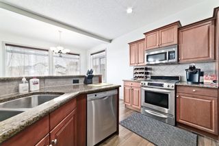 Photo 18: 12 Crestmont Way SW in Calgary: Crestmont Detached for sale : MLS®# A1181623