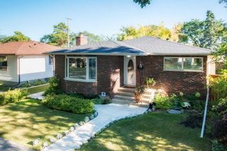 Photo 1: 1138 Mulvey Avenue in : Crescentwood Single Family Detached for sale (1Bw)  : MLS®# 1725571
