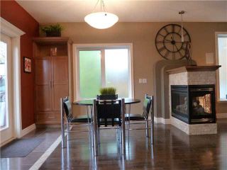 Photo 10: 324 31 Avenue NE in CALGARY: Tuxedo Residential Attached for sale (Calgary)  : MLS®# C3500030