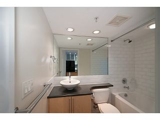 Photo 15: 907 1225 RICHARDS Street in Vancouver: Downtown VW Condo for sale in "Eden" (Vancouver West)  : MLS®# V1086819