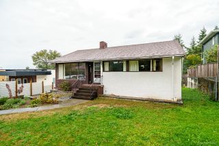 Photo 1: 7089 MALIBU Drive in Burnaby: Westridge BN House for sale (Burnaby North)  : MLS®# R2826132