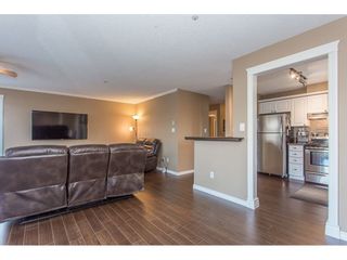 Photo 8: 203 2526 LAKEVIEW Crescent in Abbotsford: Central Abbotsford Condo for sale in "Mill Spring Manor" : MLS®# R2235722