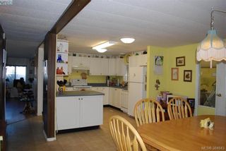 Photo 10: 34 1393 Craigflower Rd in VICTORIA: VR Glentana Manufactured Home for sale (View Royal)  : MLS®# 773543