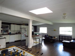 Photo 4: 33840 GILMOUR Drive in Abbotsford: Central Abbotsford Manufactured Home for sale : MLS®# R2406737