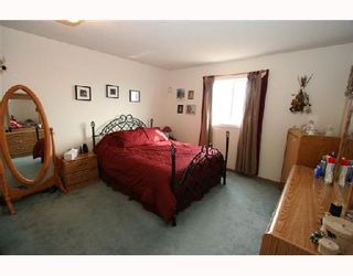 Photo 7: 49 HUNTERHORN Crescent NE in CALGARY: Huntington Hills Residential Detached Single Family for sale (Calgary)  : MLS®# C3315059