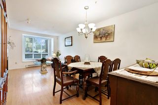 Photo 7: 35 6588 SOUTHOAKS Crescent in Burnaby: Highgate Townhouse for sale (Burnaby South)  : MLS®# R2780009