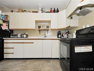 Photo 14: 2595 Wilcox Terr in VICTORIA: CS Tanner House for sale (Central Saanich)  : MLS®# 742349