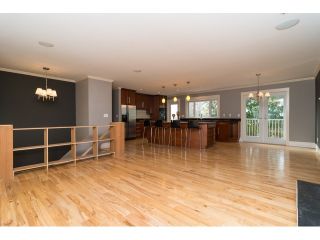 Photo 7: 3010 REECE Avenue in Coquitlam: Meadow Brook House for sale : MLS®# V1091860