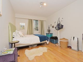 Photo 11: 106 175 E 4TH Street in North Vancouver: Lower Lonsdale Condo for sale in "HARBOUR COURT" : MLS®# R2120350