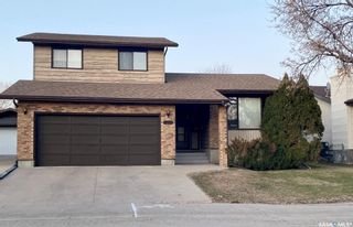 Main Photo: 1227 DEVONSHIRE Drive North in Regina: Lakewood Residential for sale : MLS®# SK955006