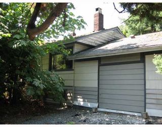 Photo 1: 1425 MOUNTAIN Highway in North Vancouver: Westlynn House for sale : MLS®# V780362
