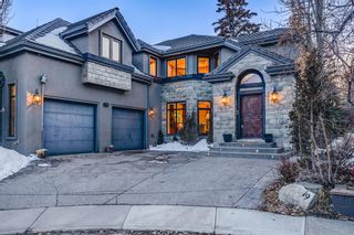 Main Photo: 19 Windsor Crescent SW in Calgary: Windsor Park Detached for sale : MLS®# A2036395