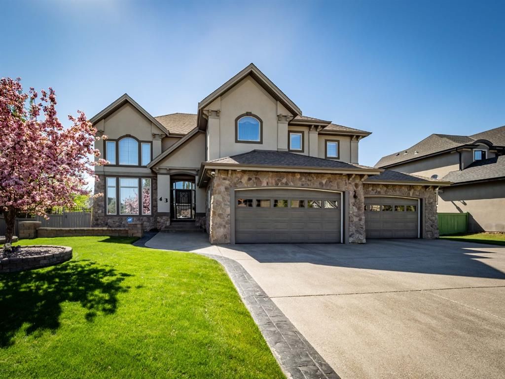 Main Photo: 43 Wentworth Mount SW in Calgary: West Springs Detached for sale : MLS®# A1115457