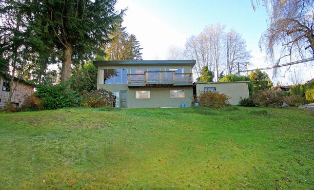 Photo 7: Photos: 986 Baycrest Drive in North Vancouver: Dollarton House for sale : MLS®# V1036723