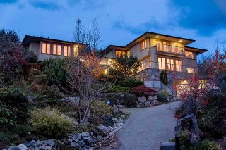 Photo 1: 1035 CRESTLINE Road in West Vancouver: British Properties House for sale : MLS®# R2750951