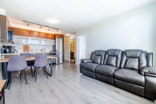 Photo 10: 1402 10777 UNIVERSITY Drive in Surrey: Whalley Condo for sale in "City Point" (North Surrey)  : MLS®# R2747109