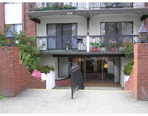 Main Photo: 107 625 HAMILTON Street in New_Westminster: Uptown NW Condo for sale in "CASA DEL SOL" (New Westminster)  : MLS®# V738228
