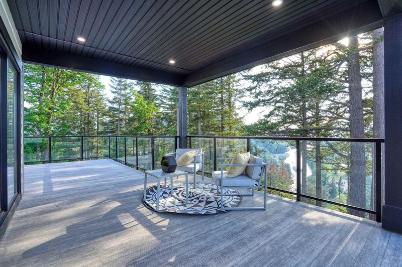 FEATURED LISTING: 46068 CRESTVIEW Drive Chilliwack