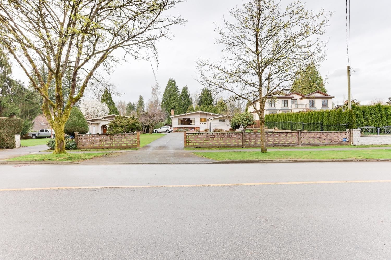 Main Photo: 7765 GOVERNMENT Road in Burnaby: Government Road House for sale (Burnaby North)  : MLS®# R2837072