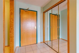 Photo 3: 218 7239 SIERRA MORENA Boulevard SW in Calgary: Signal Hill Apartment for sale : MLS®# C4292141