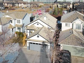 Photo 1: 86 Douglas Glen Circle SE in Calgary: Douglasdale/Glen Detached for sale : MLS®# A1053633