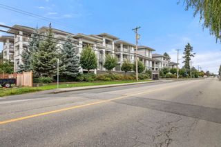 Photo 1: 316 46262 FIRST Avenue in Chilliwack: Chilliwack Proper East Condo for sale in "The Summit" : MLS®# R2814432