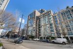 Main Photo: 802 1318 HOMER Street in Vancouver: Yaletown Condo for sale (Vancouver West)  : MLS®# R2871611