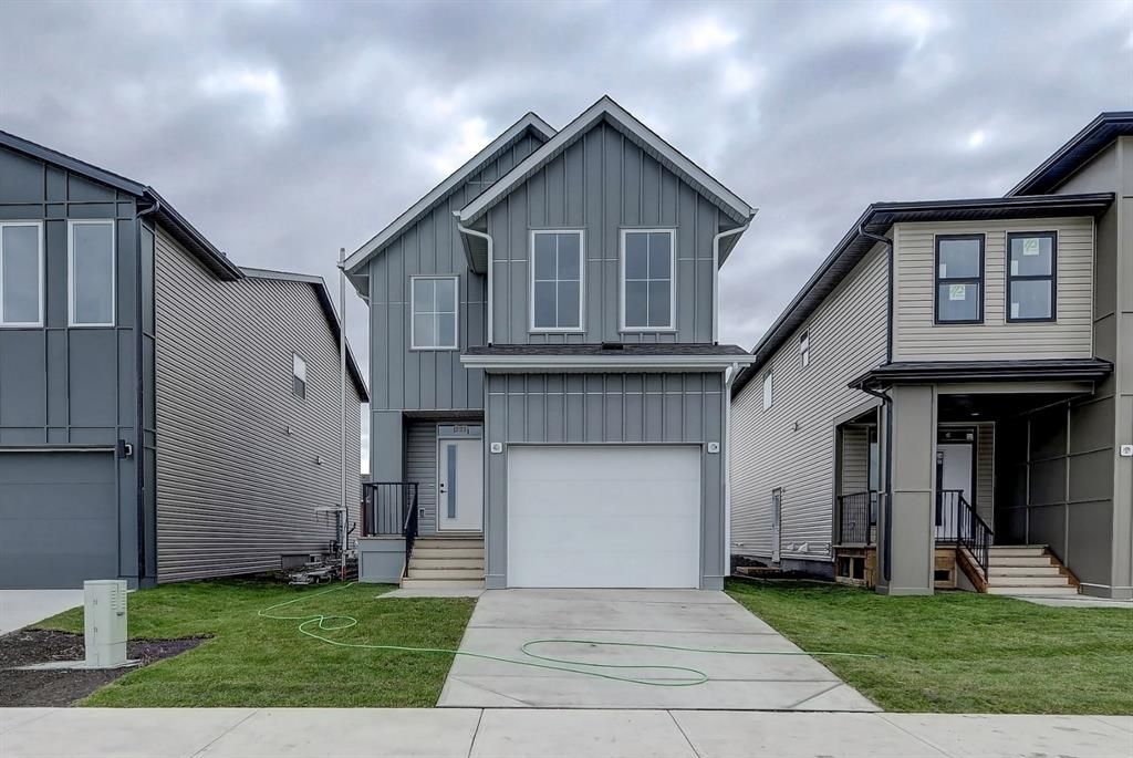 Main Photo: 221 Copperleaf Way SE in Calgary: Copperfield Detached for sale : MLS®# A1040275