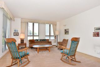 Photo 3: 202 5850 BALSAM Street in Vancouver: Kerrisdale Condo for sale in "CLARIDGE" (Vancouver West)  : MLS®# R2265512