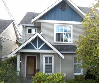 Photo 1: 2347 Bowen Road in Nanaimo: Townhouse for sale