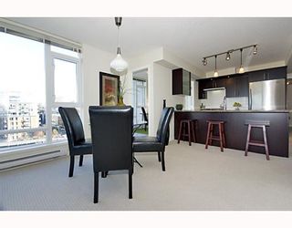Photo 6: 906 1650 W 7TH Avenue in Vancouver: Fairview VW Condo for sale in "VIRTU" (Vancouver West)  : MLS®# V748830