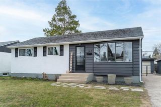 Main Photo: 160 Broad Bay in Winnipeg: North Kildonan Residential for sale (3F)  : MLS®# 202409628