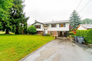 Photo 2: 14335 GLADSTONE Drive in Surrey: Bolivar Heights House for sale (North Surrey)  : MLS®# R2874081