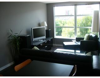 Photo 3: 201 2768 CRANBERRY Drive in Vancouver: Kitsilano Condo for sale in "ZYDECO" (Vancouver West)  : MLS®# V780798