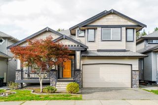 Photo 1: 21679 90B Avenue in Langley: Walnut Grove House for sale in "MADISON PARK" : MLS®# R2613608