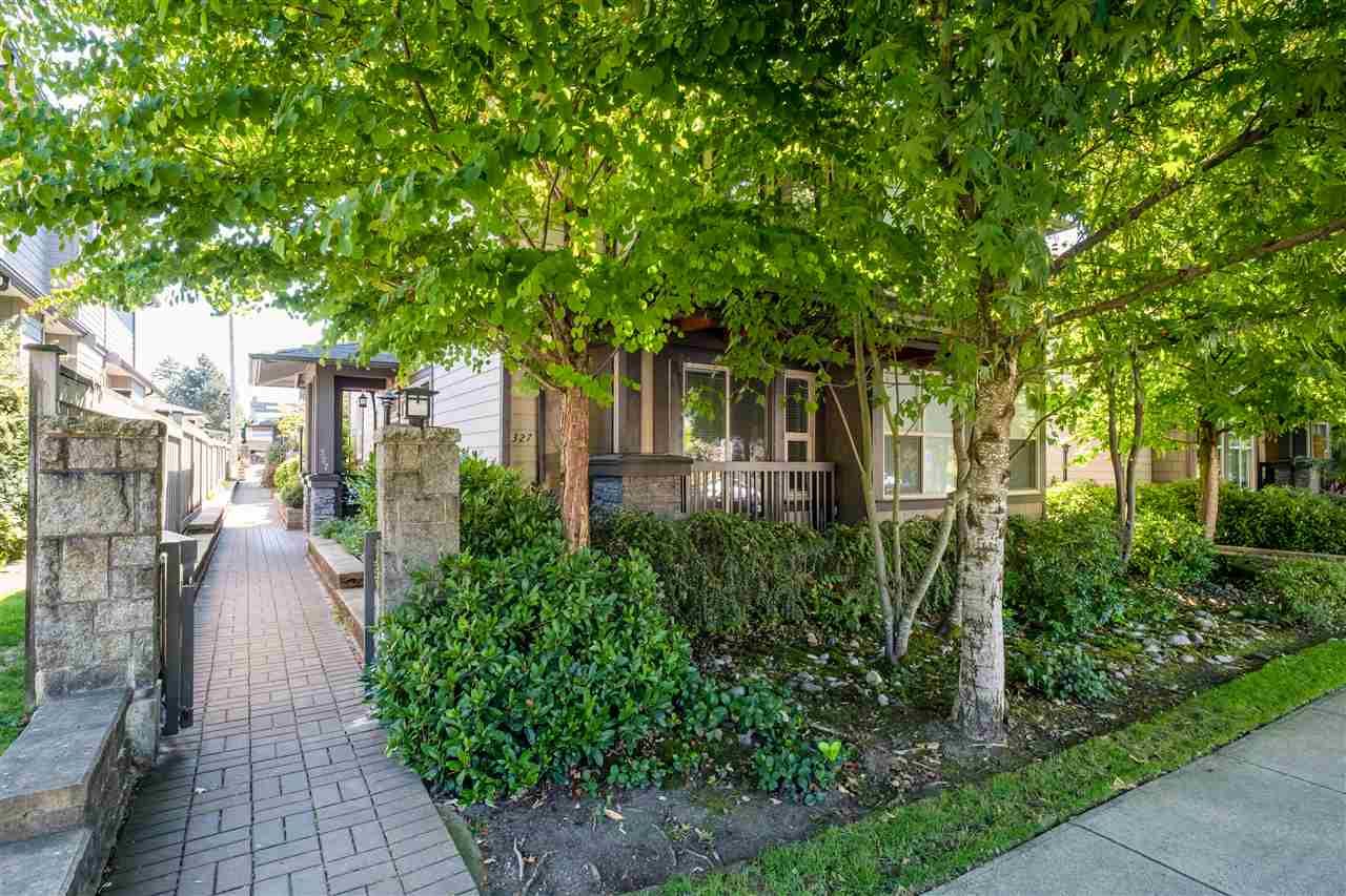 Main Photo: 327 E 15TH STREET in North Vancouver: Central Lonsdale Townhouse for sale : MLS®# R2494797