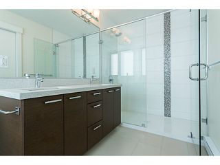 Photo 16: 1601 258 SIXTH Street in New Westminster: Uptown NW Condo for sale in "258 CONDOS" : MLS®# V1099073